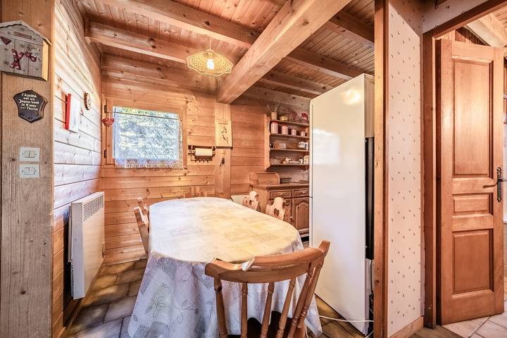 Chalet för 4 Personer med trädgård in Verchaix, Bonneville region