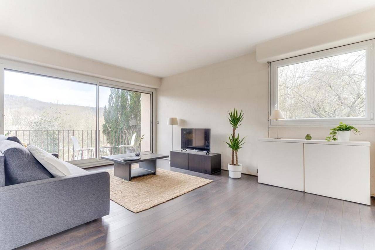 Appartement entier, Two-Bedroom Apartment in Gif-sur-Yvette, Parc naturel régional de la Haute Vallée de Chevreuse
