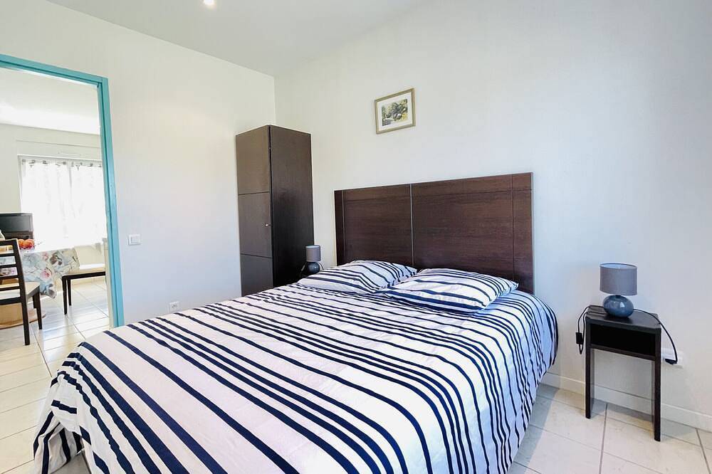 Entire apartment, Pasteur : Charming 2 bedroom flat near the thermal baths in La Vôge-les-Bains, Épinal region