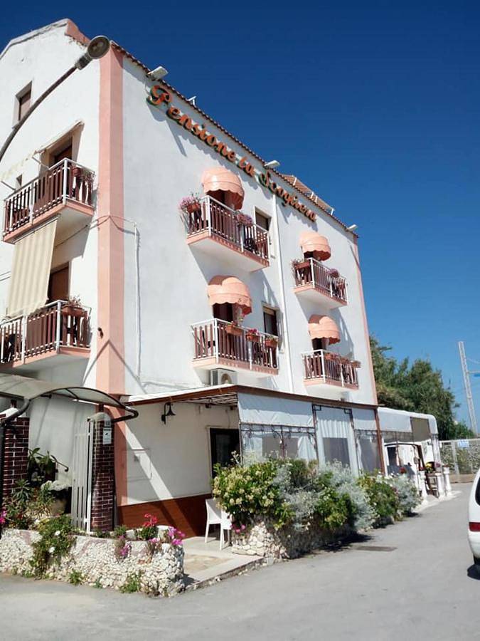 La Scogliera Bed & Breakfast in Spiaggia di Levante, Rodi