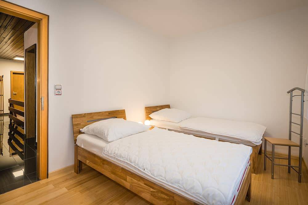 Ferienbungalow im Blumengarten in Traben-Trarbach, Bernkastel-Kues & Umgebung
