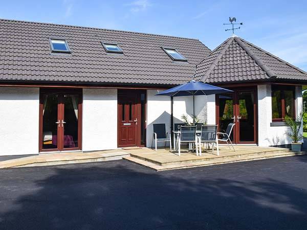 Glamping for 6 people, with garden the Highlands