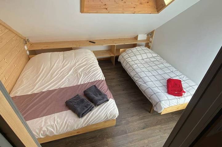 Entire apartment, Gîtes 2+3 - 20P- 8 rooms cosy- Sauna- Panoramic balconies in Valmeinier, Saint-Jean-de-Maurienne region