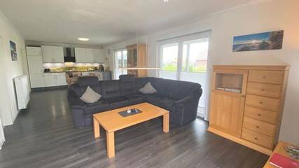 Ferienhaus für 5 Personen, mit Garten in Jade