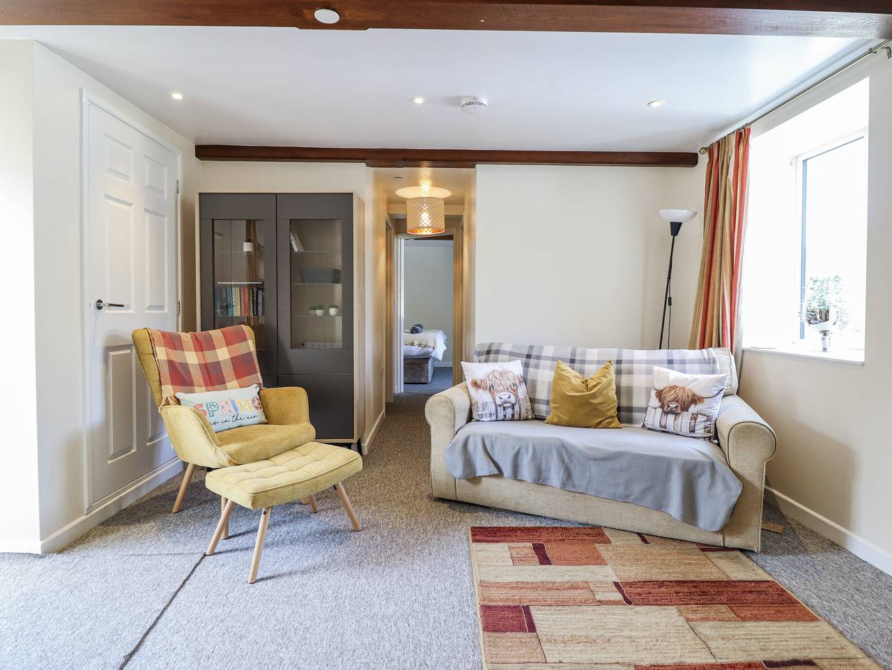 Entire apartment, 1 Y Llew in Powys