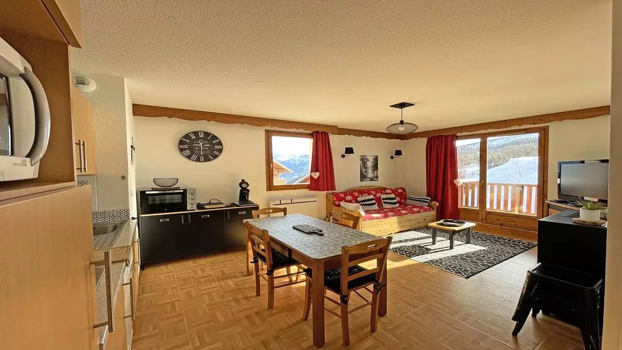 Ganze Wohnung, Gec2 - 2-Zimmer-Wohnung mit großem Balkon in Puy-Saint-Vincent, Nationalpark Écrins