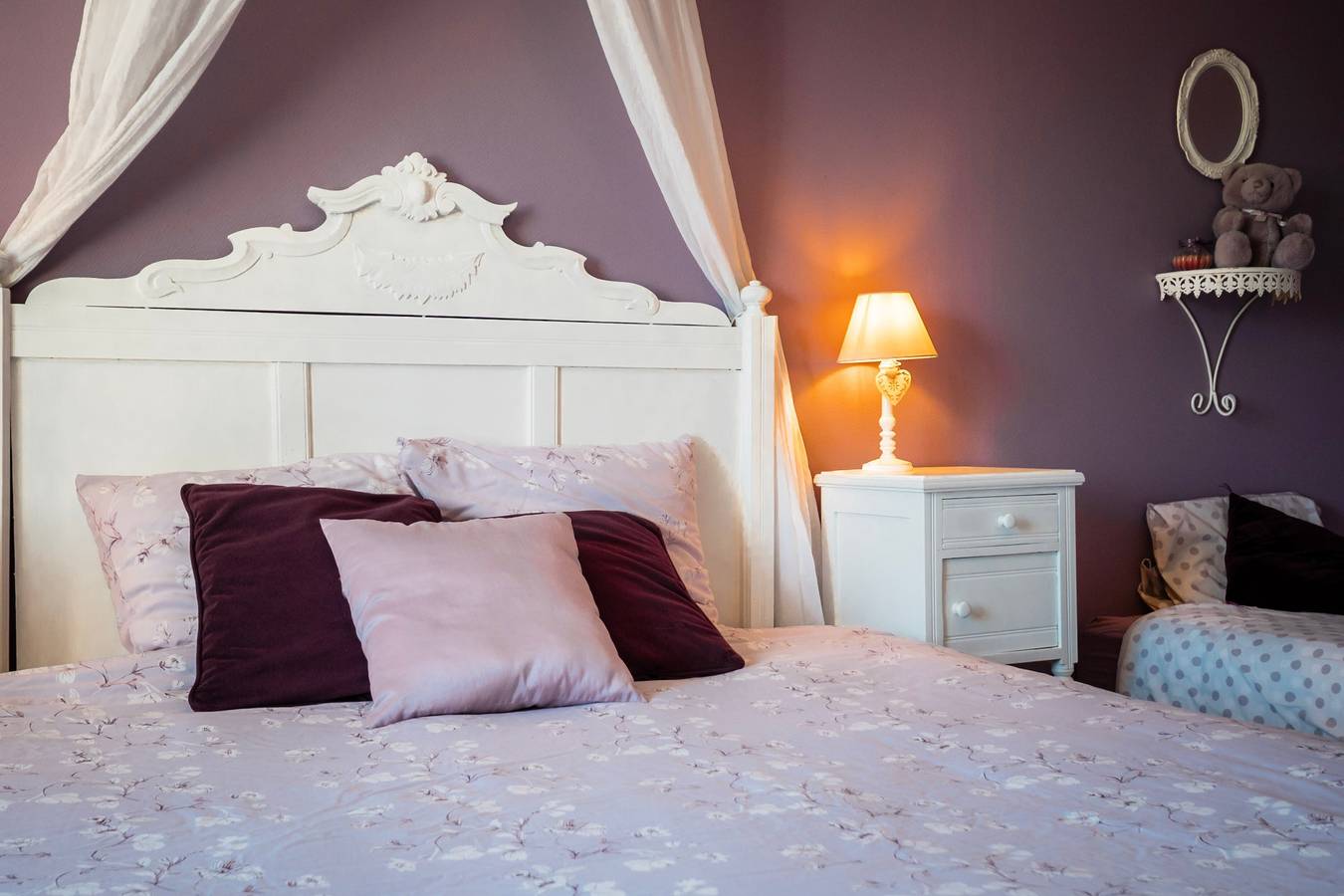 Chambre d’hôtes « Chambre Romantique » avec terrasse partagée, Wi-Fi et climatisation in Ryes, Région de Bayeux