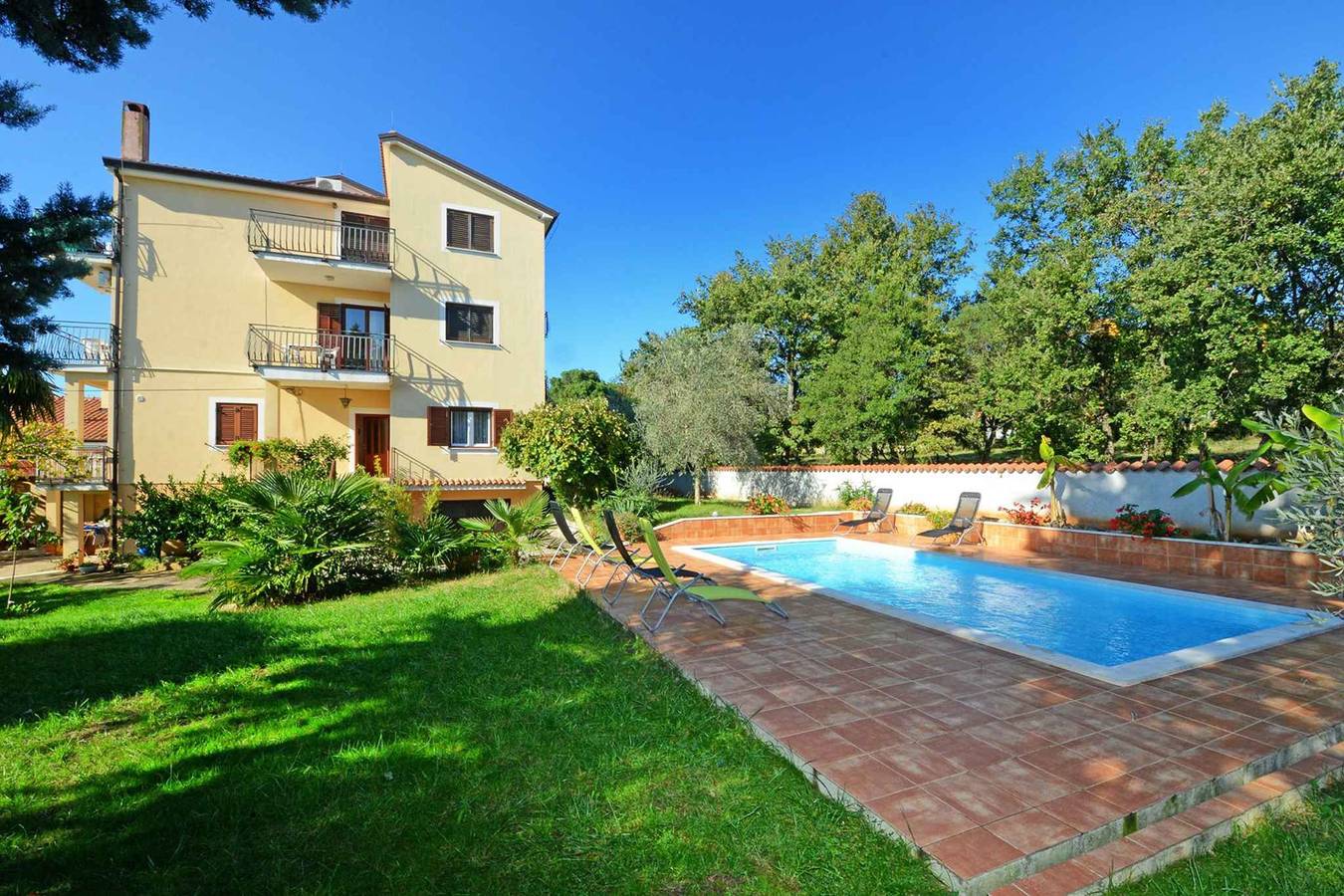 Ganze Ferienwohnung, Ferienwohnung mit Pool zur gemeinsamen Nutzung  in Umag, Umag und Umgebung