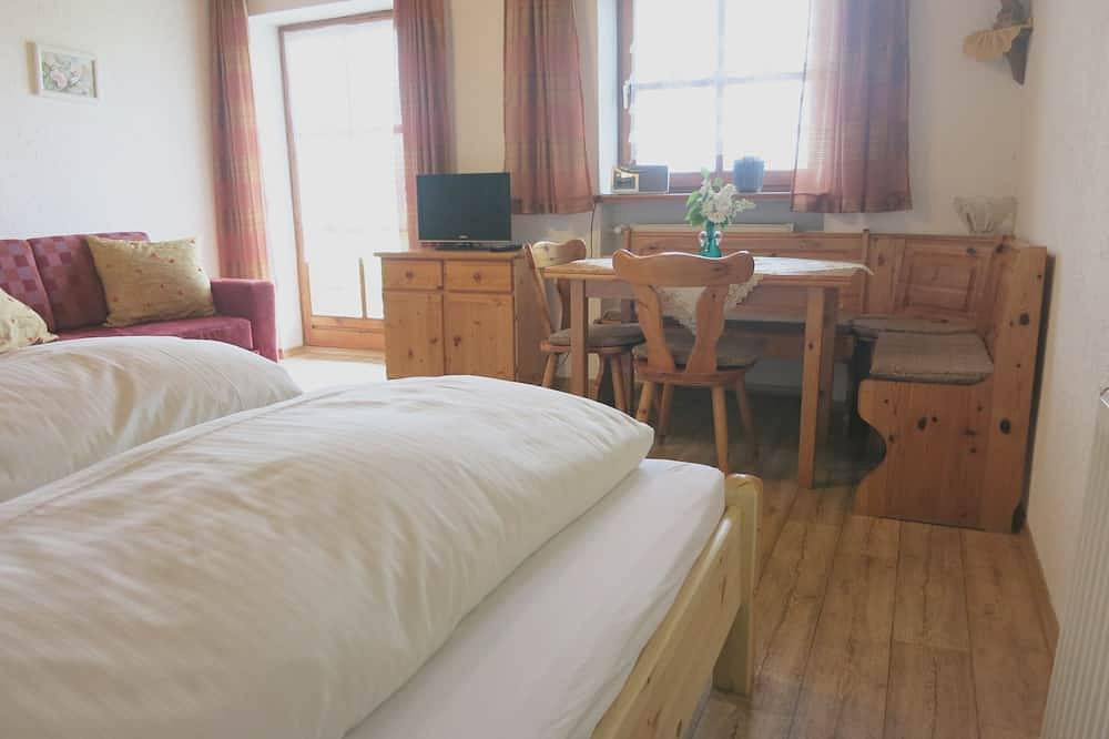 Ganze Wohnung, Landurlaub im Bayerischen Wald in Böbrach bei Bodenmais im Arberland. in Böbrach, Ostbayern