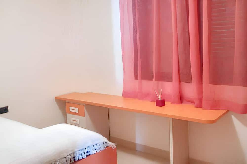 Ganze Wohnung, Homerez - Wohnung in Almería mit Pool in Retamar, Almería