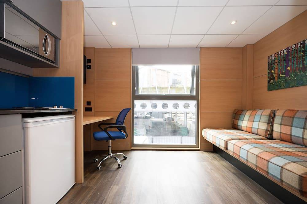 Entire apartment, Smart studio based in Leeds city centre. in Leeds, West Yorkshire