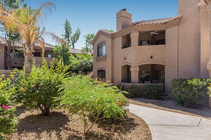 Vacation rental for 6 people, with terrace and hot tub as well as pool in North Scottsdale