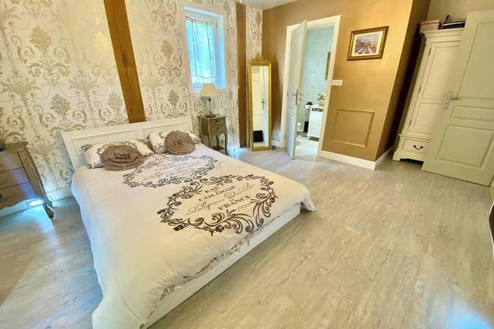 Luxusferienhaus mit Pool in Bessines-sur-Gartempe, Bellac und Umgebung