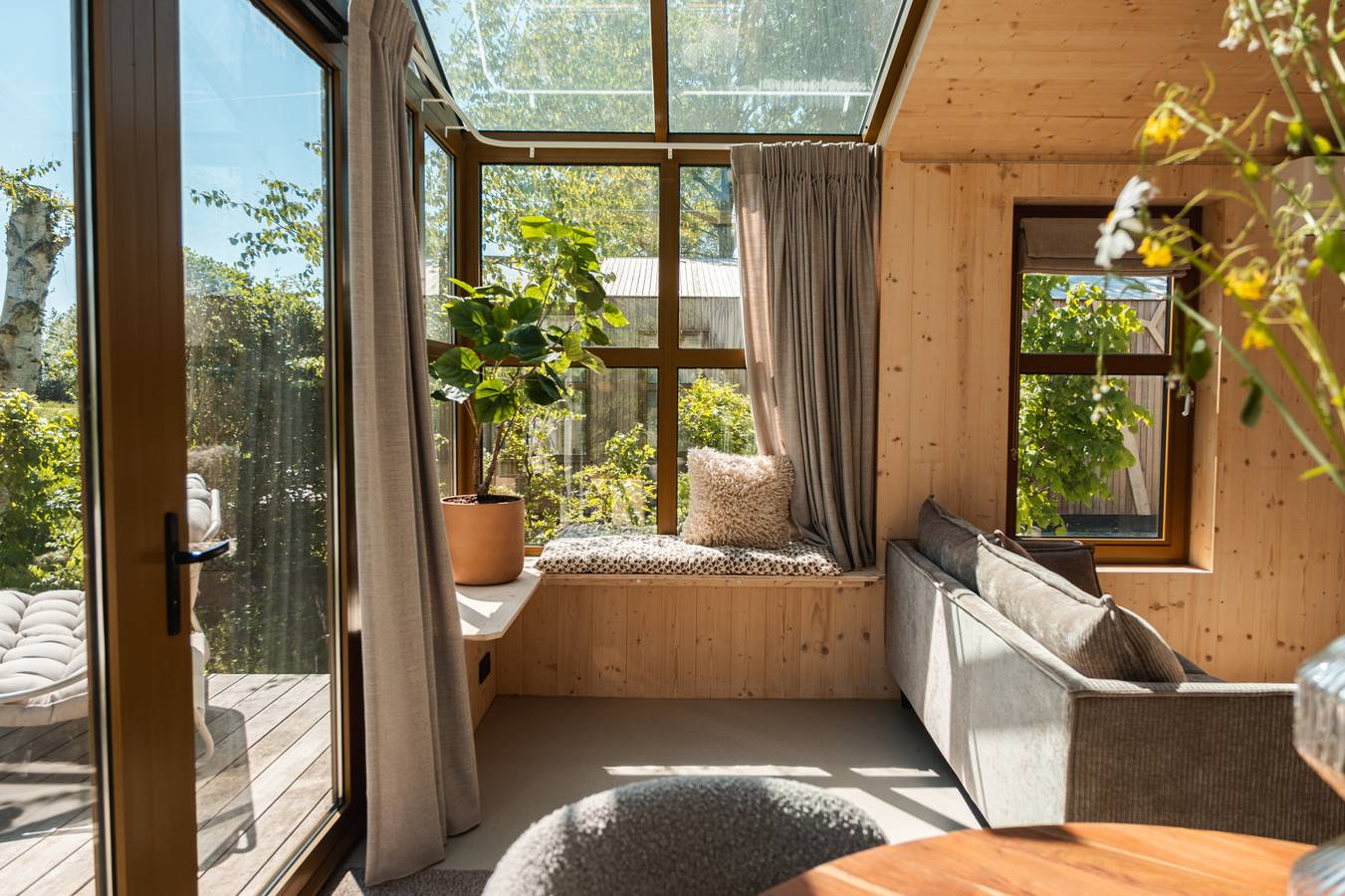 Luxuriöses 4-Personen-Ferienhaus auf einem Ferienpark in Scherpenzeel in Nationalpark Weerribben-Wieden