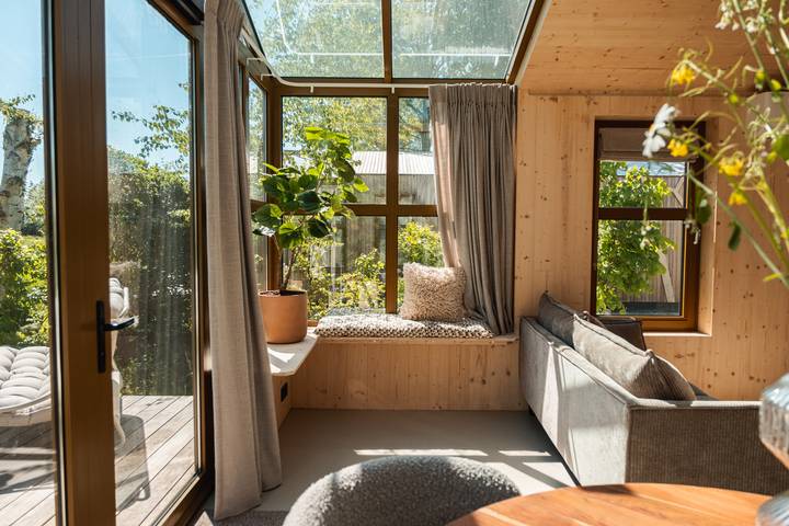 Luxuriöses 4-Personen-Ferienhaus auf einem Ferienpark in Scherpenzeel in Nationalpark Weerribben-Wieden