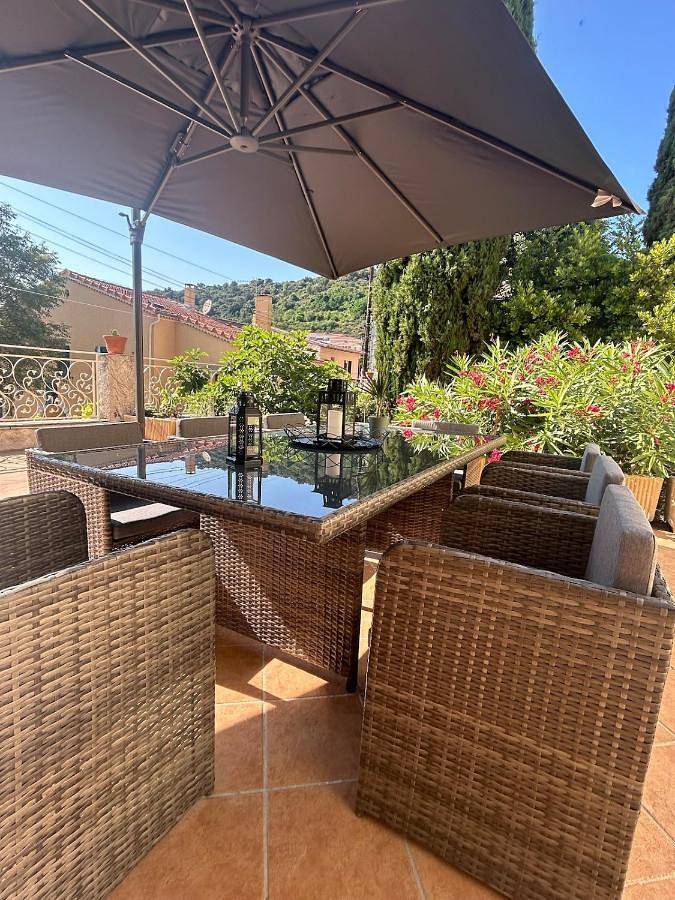 Location de vacances pour 8 personnes, avec Terrasse et Jardin à La Turbie