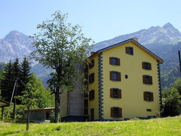 Gîte pour 2 personnes, avec jardin ainsi que terrasse et vue à Bex - 2