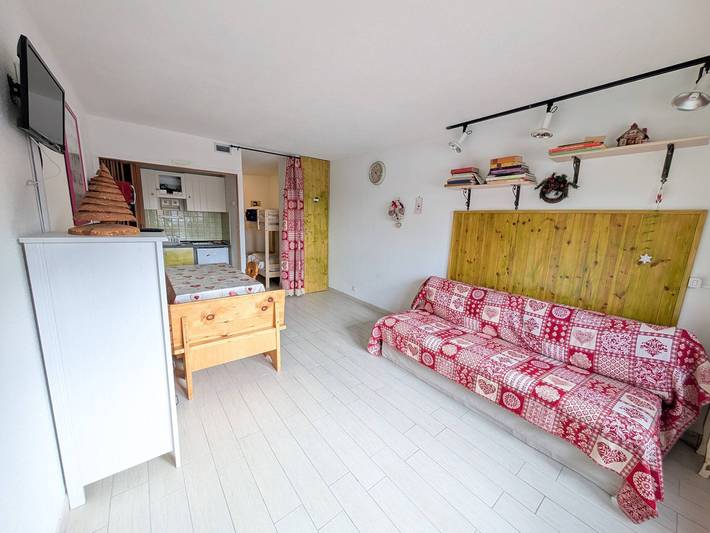 Entire studio, Ski-in studio with washing machine for 4, pets allowed in Montgenèvre, Briançon region