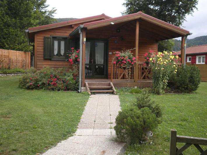 Chalet pour 6 personnes, avec piscine, animaux acceptés