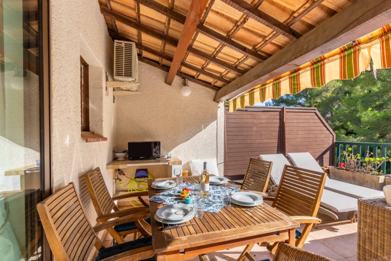 Appartement entier, Superbe appt avec terrasse et piscine privée in Bandol, Région de Toulon