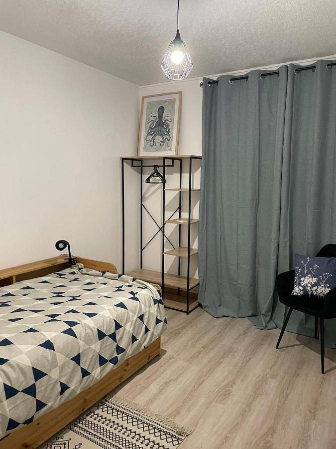 Appartement entier, Three-Bedroom Apartment in Épinay-sur-Orge, Essonne