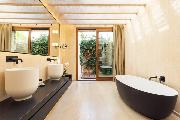 Casa de familia para 2 personas, con jacuzzi y piscina además de jardín y sauna en las Islas Baleares - 2