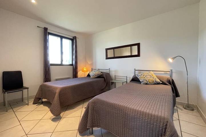 Location de vacances pour 4 personnes, avec jardin à Çaro - 3