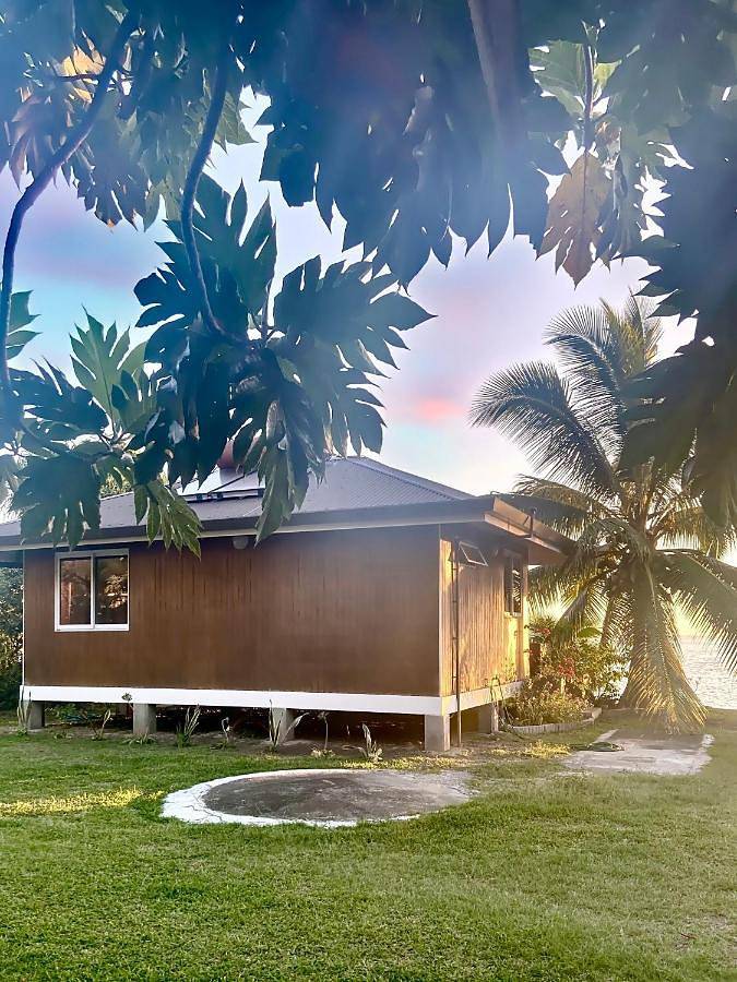 Location de vacances pour 2 personnes, avec jardin ainsi que vue et balcon dans Paea - 3