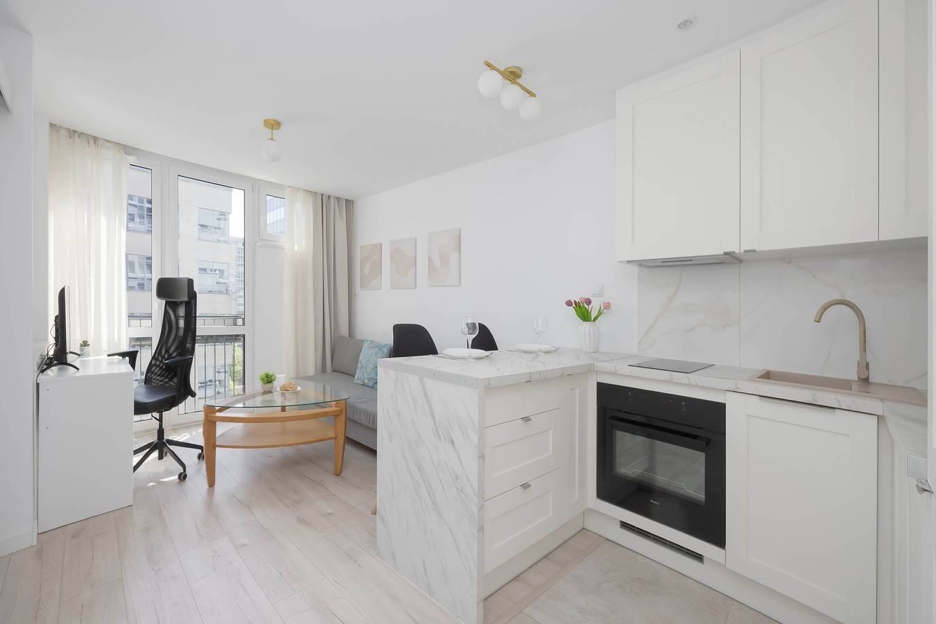 Ganze Wohnung, Functional Apartment in the Center | Place to Work | Smart Tv in Warschau, Masowien