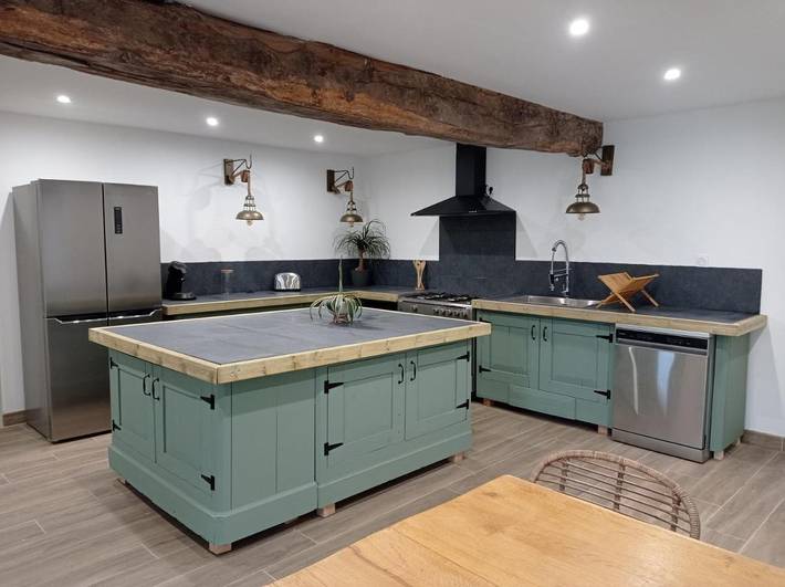 Location de vacances pour 14 personnes, avec jardin à Saint-Vincent-sur-Oust