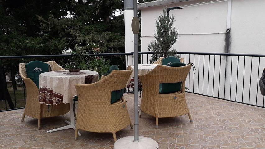 Apartament wakacyjny dla 3 osób, z taras w Baška Voda