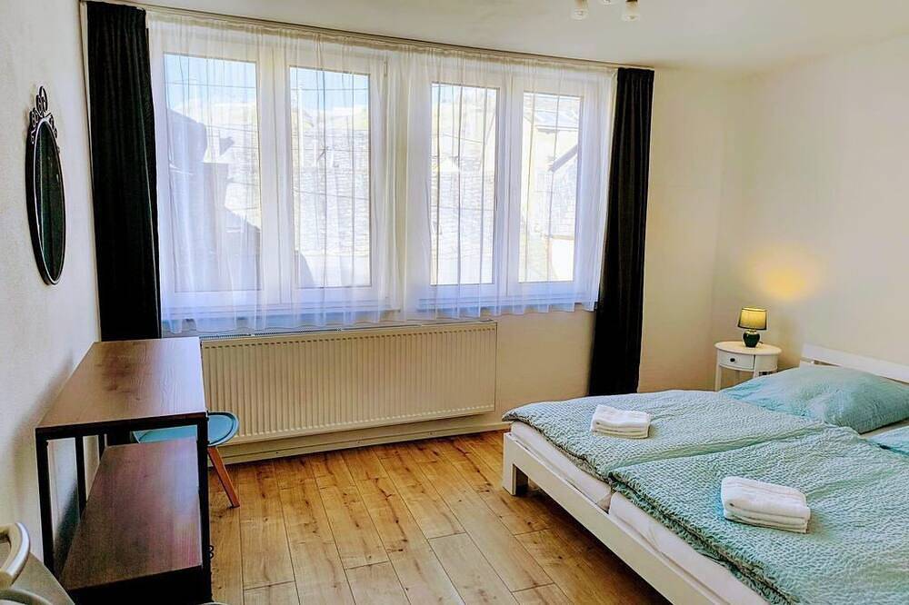 Ganze Wohnung, Ferienwohnung Moselschwalbe - Fewo Moselschwalbe 3. Og in Zell Stadt (Mosel), Zell (Mosel)