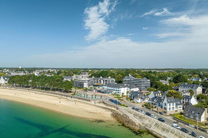 Appart’hôtel pour 4 personnes, avec terrasse ainsi que jacuzzi et jardin, animaux acceptés
