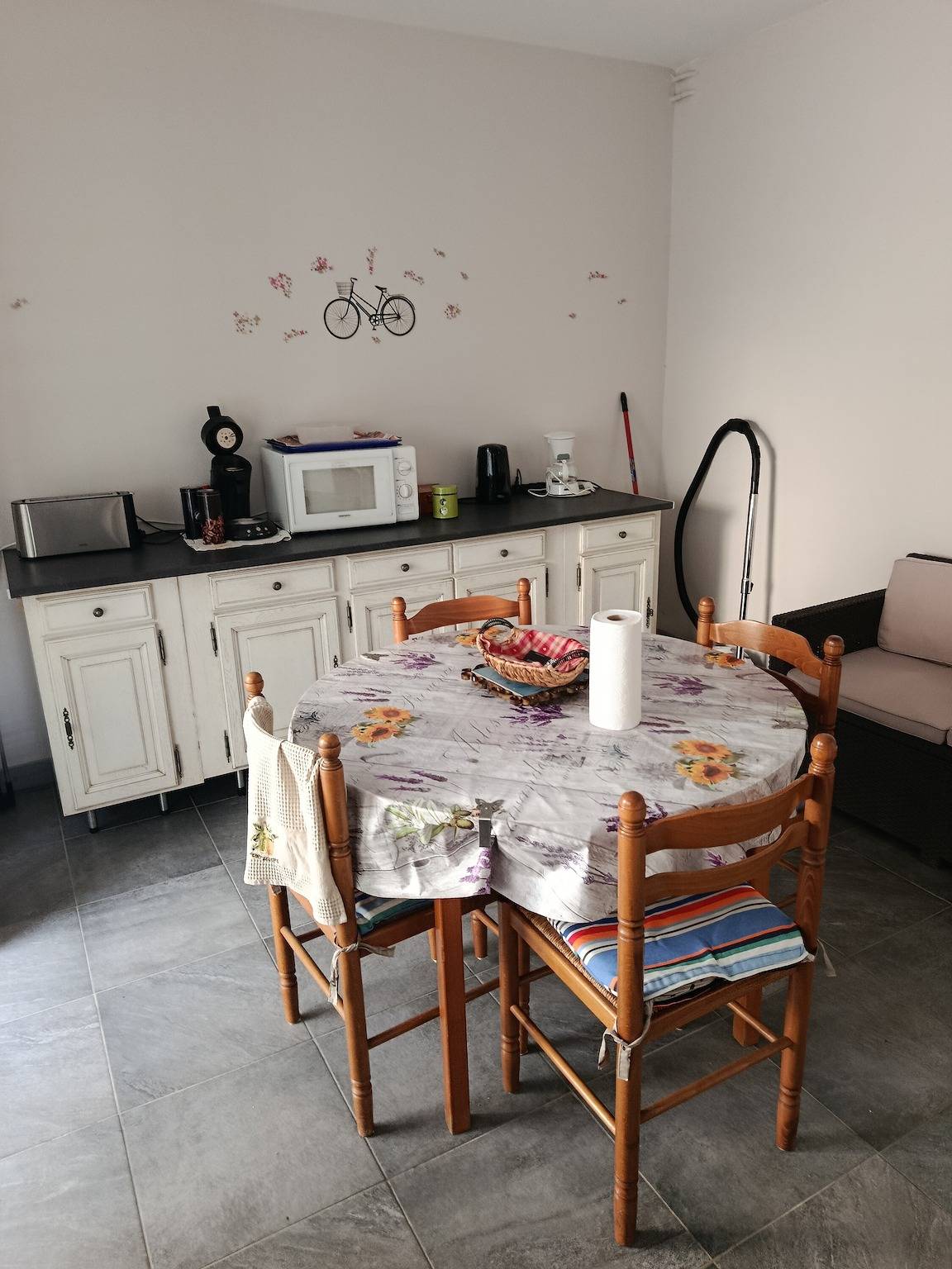 Ganze Wohnung, Ferienwohnung 'Gîte Chez Pierrette' mit privater Terrasse, Garten und Wlan in Valence-sur-Baïse, Gers