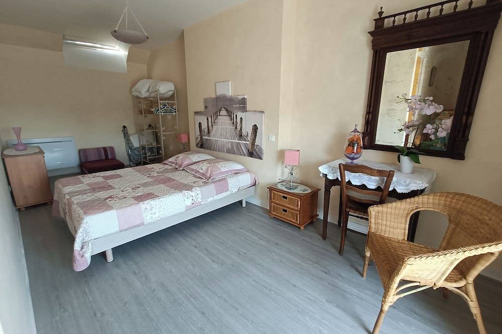 House near the Rance ( 10 min ) - ideal for discovering the region in Taden, Dinan und Umgebung