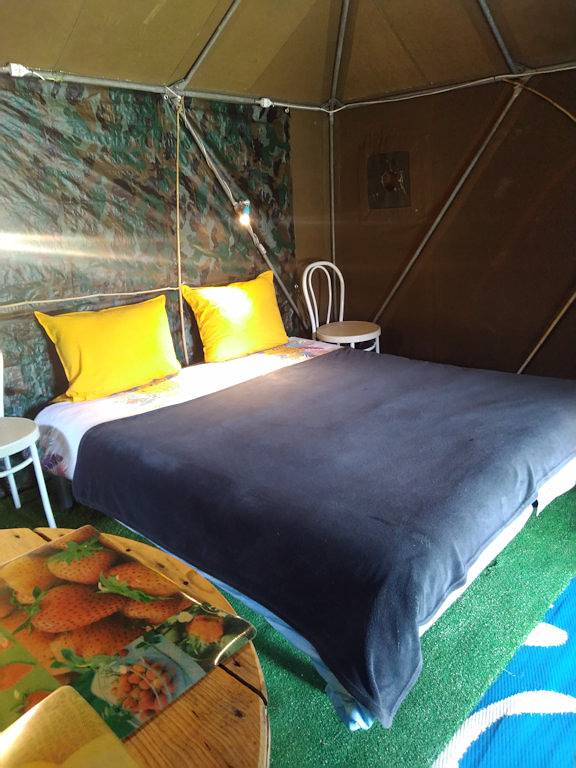 Baie de Somme,Les insolites mobi-loft,tente - Chambre tente du commandant... militaire in Arrest, Région d'Abbeville