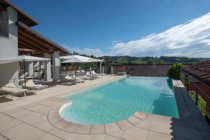 Maison de campagne pour 2 personnes, avec balcon et jardin ainsi que piscine et vue à Serralunga d'Alba - 4
