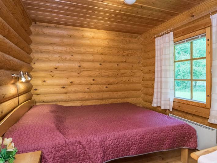 Uitonniemi, rummukkala in Heinävesi, Südsavo