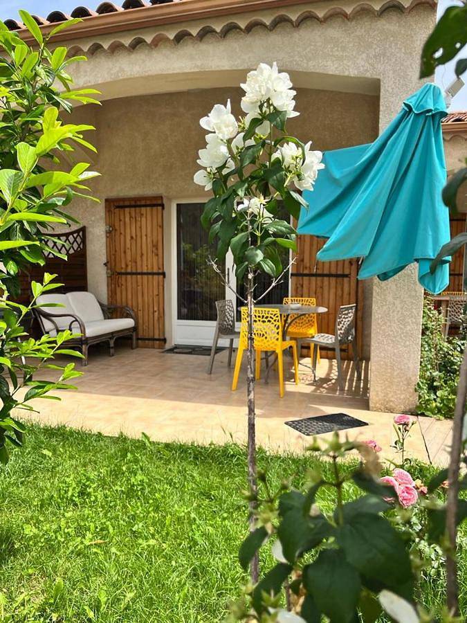 Location de vacances pour 4 personnes, avec jardin et vue, animaux acceptés à Roumoules - 3