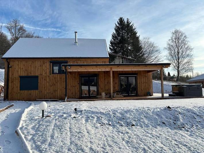 Chalet pour 8 personnes, avec terrasse et vue