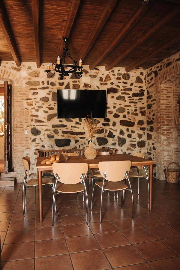 Casa rural para 14 personas, con piscina y jardín además de terraza y vistas en Valle de Alcudia - 3