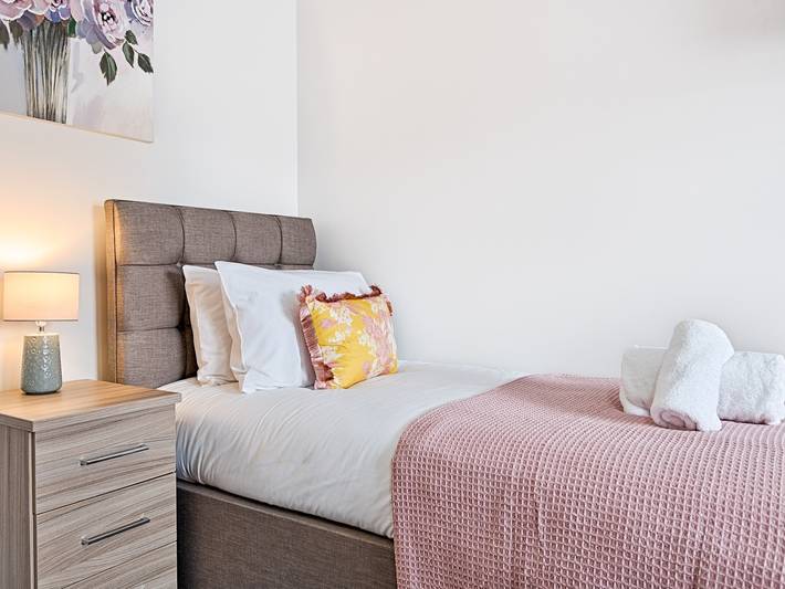 Location de vacances pour 13 personnes, avec jardin à Swansea - 4