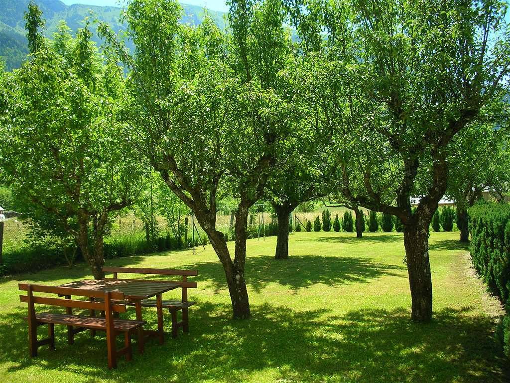 Gite am Flussufer mit Parkplatz, Garten und babyfreundlicher Ausstattung in Le Périer, Nationalpark Écrins