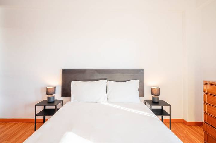 Apartamento de férias para 3 pessoas, com jardim e varanda na Costa de Estoril