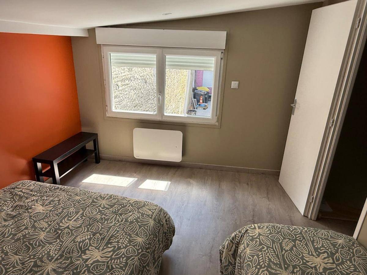 Appartement entier, Two-Bedroom Apartment in Douai, Département Nord