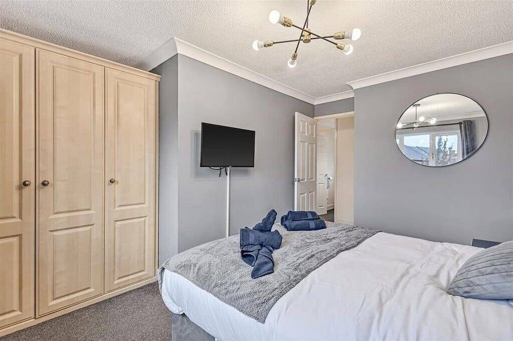 • Cozy Modern Terraced House Near the City • in Crealy Adventure Park, Devon