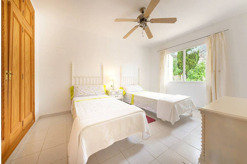 Entire apartment, Beonholidays Villa Berry in Santa Ponça, Calvià