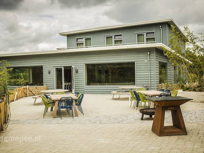 Ferienhaus für 37 Personen, mit Terrasse und Balkon/Terrasse