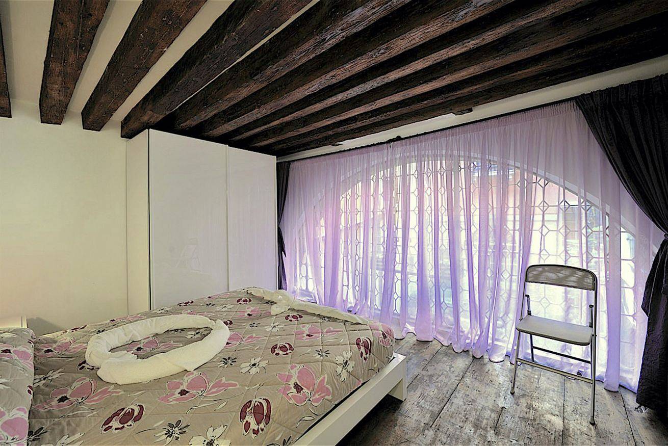 Apartamento entero, Red Rose - Grande piso en edificio histórico in Venecia, Provincia de Venezia