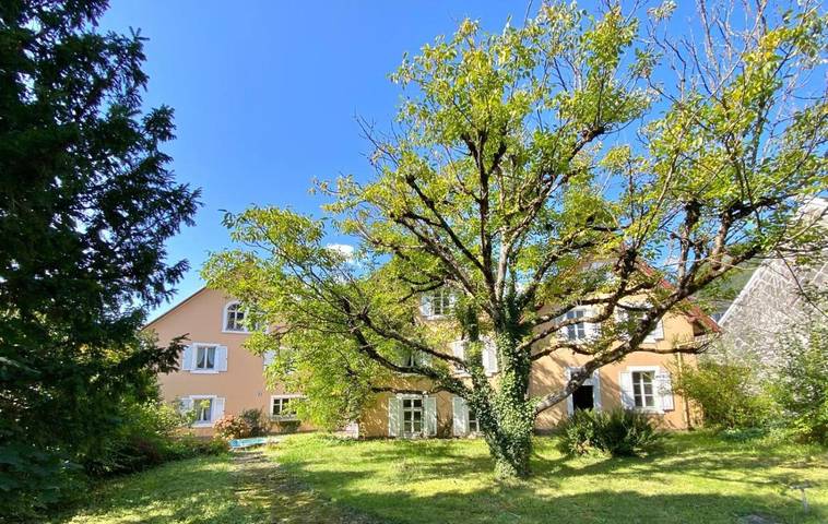 Location de vacances pour 22 personnes, avec jardin à Fellering